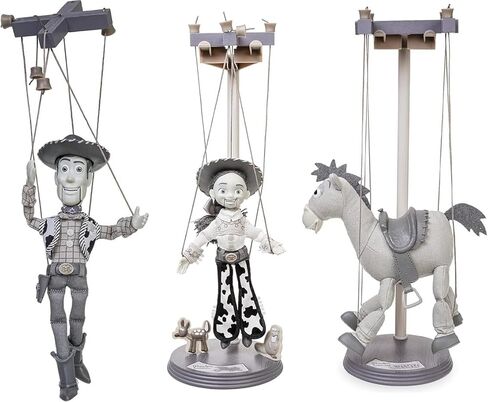 مجموعة متنزهات ديزني من 3 قصة لعبة Woody’s Roundup Marionette Black & White in Kuwait