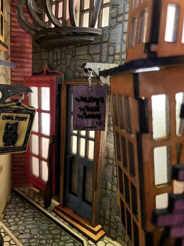 كتاب Wood Book المصنوع يدويًا ، قطع الليزر ، طباعة ثلاثية الأبعاد ، مطلية باليد ، مجمعة بالكامل (قلعة المعالج) in Saudi Arabia