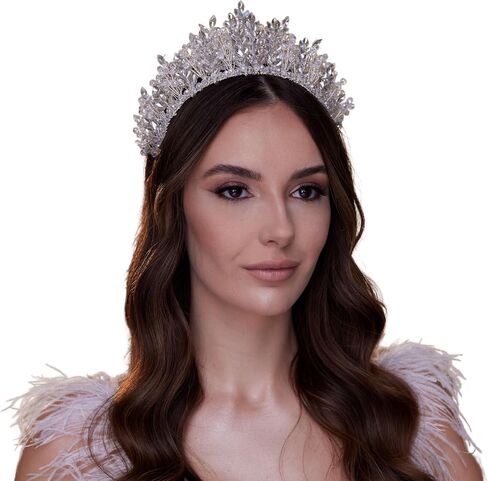 حبة البلورة المتلألئة و tiara الراين in Kuwait