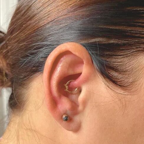 14K Gold Leaf Daith Ring ، حلقة الحاجز ، حلقة حلزونية ذهبية ، حلقة غضروف ، حلقة ديث 18G in Saudi Arabia