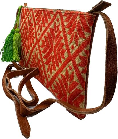 Crossbody "Vicenta" ، الذي صنعه Jühue Artesanal ، مصنوع في المكسيك ، حقيبة زرقاء ، حدوث حدود ، قطعة فريدة من نوعها ، حقيبة مطرزة ، تطريز مكسيكي ، مصنوع يدويًا ، ملموسًا من جلد الغزال ، تطريز كروسودي in Saudi Arabia