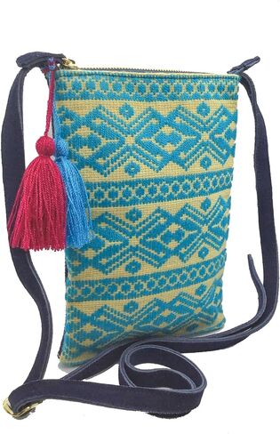 Crossbody "Angelica" ، الذي صنعه Jühue Artesanal ، مصنوع في المكسيك ، حقيبة زرقاء ، حدوث حدود ، قطعة فريدة من نوعها ، حقيبة مطرزة ، تطريز مكسيكي ، مصنوعة يدويًا ، كروسوديه من جلد الغزال ، تطريز كروسودي in Saudi Arabia