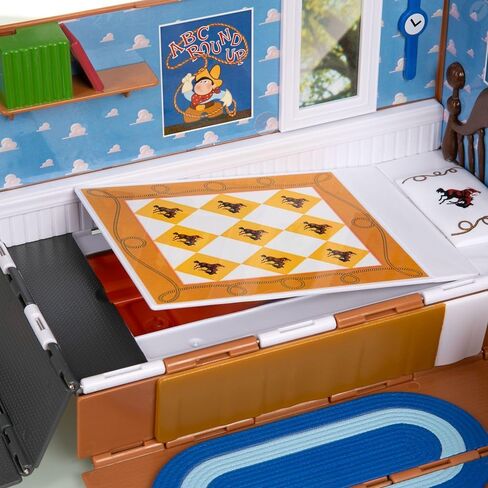 مجموعة لعبة Disney Store Story Story Story Moving Truck Play - Truck Movers Truck with Trailer و Andy's Room و Woody و Buzz Lightyear و REX و RC و Hamm Plus Associory in Kuwait