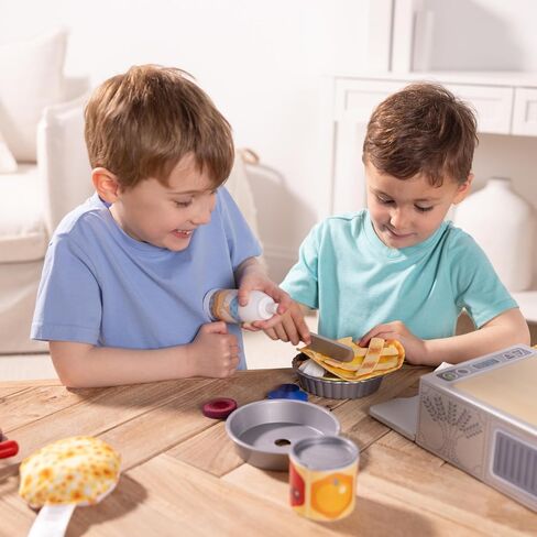 Melissa & Doug Make and Bake Pies Play Play مجموعة طعام وفرن خشبي مع عجينة اسفنجي للأعمار 3+ - FSC معتمدة in Saudi Arabia