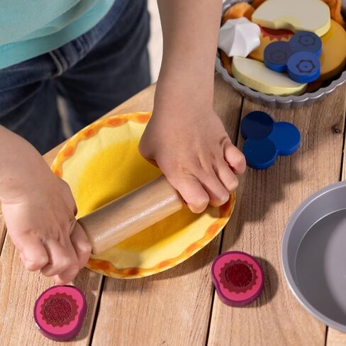 Melissa & Doug Make and Bake Pies Play Play مجموعة طعام وفرن خشبي مع عجينة اسفنجي للأعمار 3+ - FSC معتمدة in Saudi Arabia