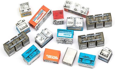 ZEZEFUFU 16PCS 1/35 Scale Model Batteries with Stickers Resin Model Batteries Kits Figure Model Decor in Saudi Arabia