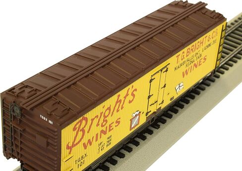 Bachmann Trains - 40 'Wood Side Reefer - Bright's Wines - Ho Scale in Saudi Arabia