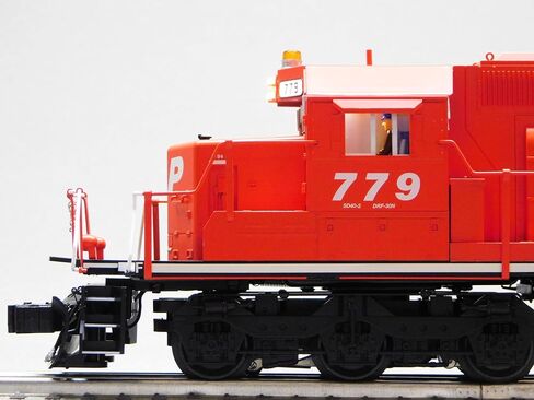 Canadian Pacific Legacy SD40-2 in Saudi Arabia