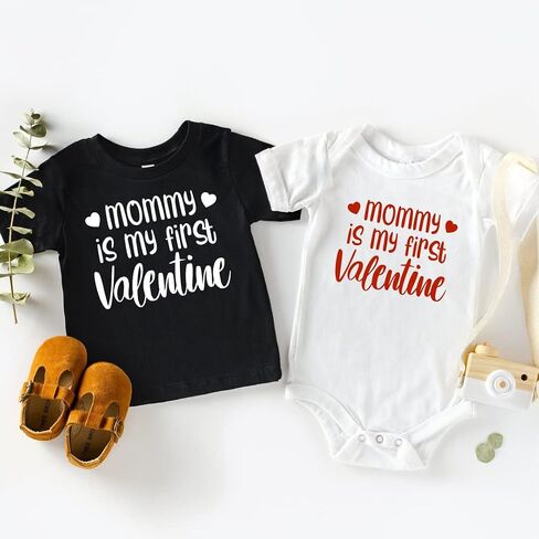 Mommy هي أول طفل لي طفل Valentine ، وزي يوم الولادة الولادة عيد الحب ، و Toddler Boy Boy Day Shirt ، وزي يوم عيد الحب لصبي طفل. متعدد الألوان in Saudi Arabia