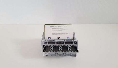 مكتب حامل بطاقة V8 ، مكاتب مكتب المكتب للرجال ، ديكور المكتب للرجال هدية ميكانيكية للرجال ، وملحقات السيارات للرجال ، محرك Mini V8 ، V8 Model Model Kit (Silver Silver) in Saudi Arabia