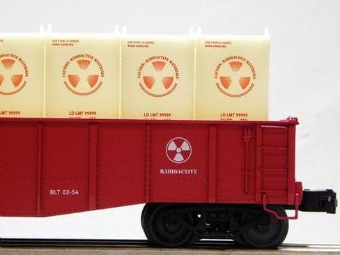 Lionel AEC PS-5 Gondola W/CANNISTERS #1951 O Gauge Train CAR 2526570 in Saudi Arabia