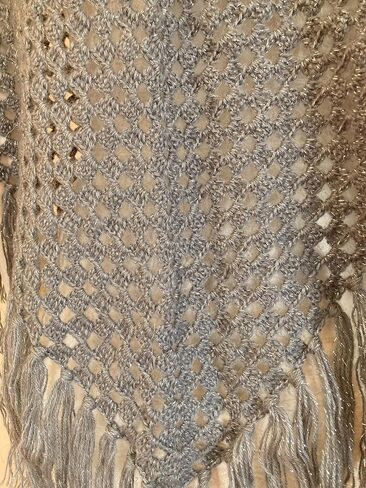 رمادي داكن بريق الكروشيه هامش وشاح شال in Saudi Arabia