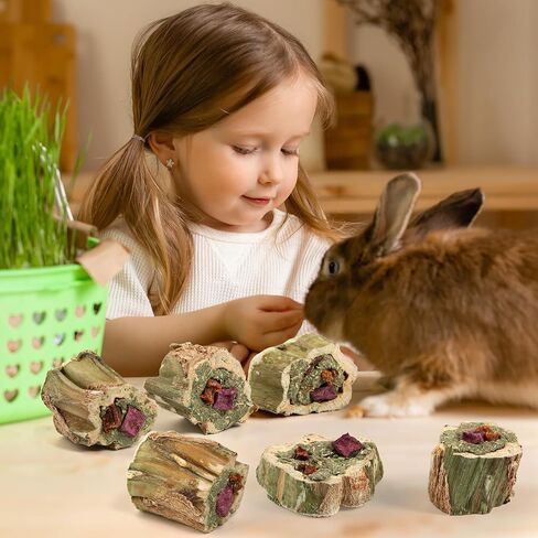 ألعاب Abizoo Rabbit Chew For Bunny Natural Papaya Wood Chew مع قش البرسيم العضوي ، والجزر المجفف ، والتفاح والبطاطا الحلوة للأرانب الخنازير غينيا الهامستر شينشيلاس جيربيلز (3.5 أوقية/100 جرام) in Kuwait