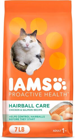 IAMS PTACTICTY HEALLE HEALTH COWNBALL CARE FOOD DRY CAT مع الدجاج وسمك السلمون ، 7 رطل. in Kuwait