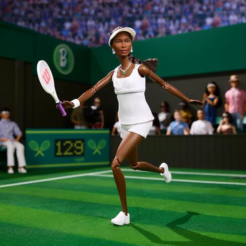 سلسلة Women Women Inspiring Barbie ، Venus Williams Fashion Doll مع موحد ومضرب التنس المميز ، وتشمل عبوات قابلة للعرض in Saudi Arabia