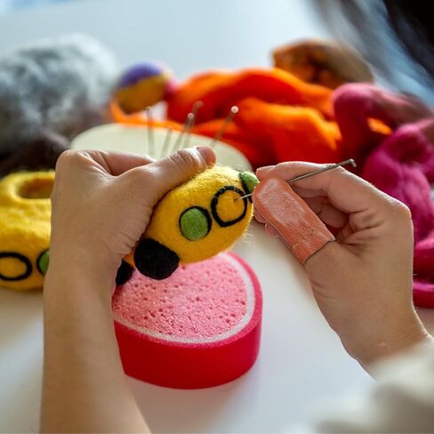 SEWACC 20Pcs Leather Finger Protectors Random Color Needle Felting Finger Thimble Guards for Hand Craft Sewing Knitting in Saudi Arabia