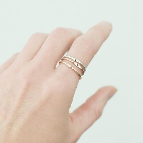 الحلقة الأولية. خاتم شخصي. حلقة خطاب قابلة للتكديس. الوردة أو الفضة أو الذهب. حلقة مكدس واحدة مخصصة. هدية لها. رنين الأمهات القابل للتكديس. أفضل الأصدقاء رنين. in Kuwait