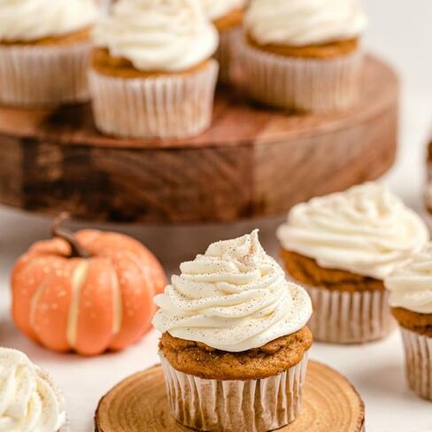Pumpkin Spice Buttercream Fragrance Oil (Our Version of The Brand Name) (16 oz Bottle) for Candle Making, Soap Making, Tart Making, Room Sprays, Lotions, Car Fresheners, Slime, Bath Bombs in Saudi Arabia