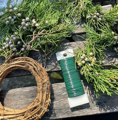26 Gauge Floral Wire 1 Pack 76 Yards Flexible Paddle Wire for Christmas Wreath Tree,Crafts,Garland and Floral Arrangements in Saudi Arabia