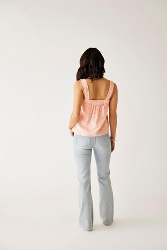 Carve Designs womens Liv Textured Top Shirt in Kuwait