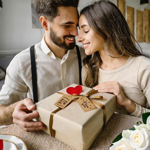 1000 حزمة علامات هدايا صغيرة من كرافت مع ثقوب ، علامات متينة متينة للبضائع والفنون والحرف اليدوية ، المتاجر ، السلع المخبوزة ، الملابس ، (0.95 × 1.75 بوصة). in Saudi Arabia