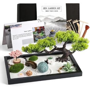 مجموعة Zen Garden لديكور المكتب - مجموعة صندوق حديقة رملية صغيرة يابانية جميلة ممتازة للمنزل والمكتب مع صينية خشبية سوداء ورمال بيضاء وأدوات وكرة رمل - تأمل سطح المكتب والإكسسوارات