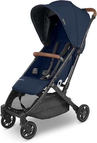 عربة سفر UPPAbaby Minu V2 / خفيفة الوزن، تصميم محمول / قابلة للطي بيد واحدة / حزام كتف وشريط ممتص للصدمات من الجلد متضمن / جيك (فحمي / إطار كربون / جلد أسود) in Kuwait