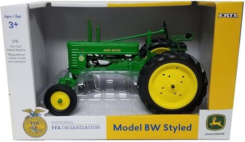John Deere 1/16 Scale Model BW Tyled FFA Tractor in Kuwait