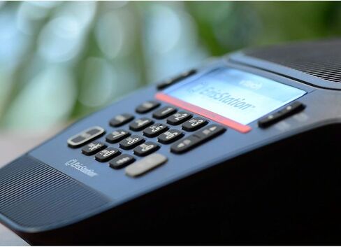 VTech VCS704 ERISSTATION DECT 6.0 هاتف مؤتمر مع أربعة ميكروفونات لاسلكية باستخدام تقنية OrbitLink اللاسلكية (متجددة) in Saudi Arabia