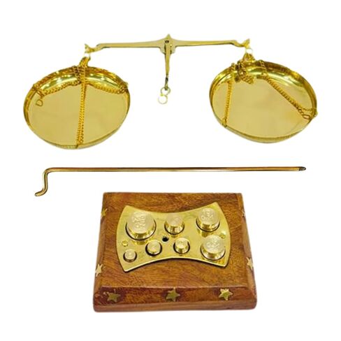 وزن الذهب التقليدي القديم (Tarazu) النحاس النحاس المقياس التوازن التوازن في قانون العدالة مقياس الديكور ديكور المنزل بحري مقياس وزن نحاسي صغير in Kuwait