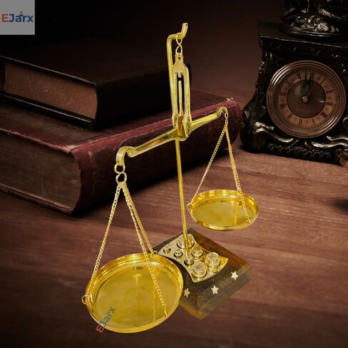 وزن الذهب التقليدي القديم (Tarazu) النحاس النحاس المقياس التوازن التوازن في قانون العدالة مقياس الديكور ديكور المنزل بحري مقياس وزن نحاسي صغير in Kuwait