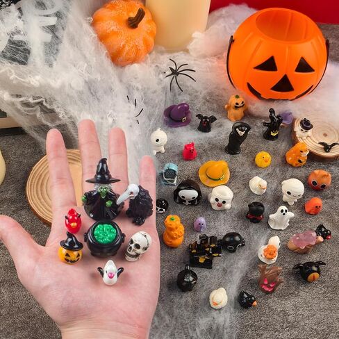 42 Styles Mini Halloween Figurines, Resin Figures Set of Ghost Pumpkin Skull Bat, Tiny Miniature Figurines for Dollhouse, Mini Halloween Decorations, Party Favors, Fairytale Garden in Kuwait