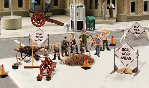 Road Crew (6) O Scale Woodland Scenics in Saudi Arabia
