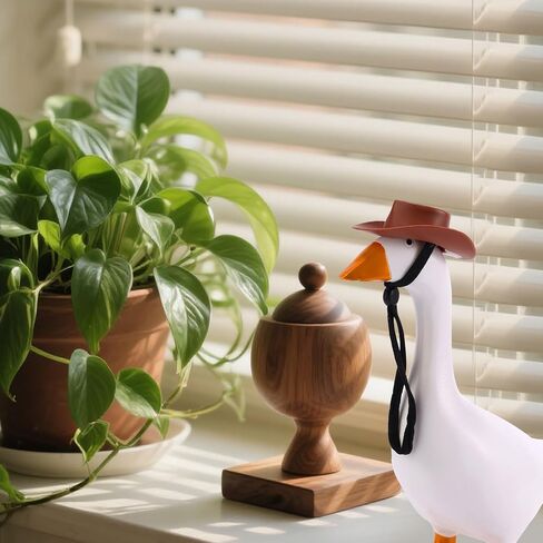 6pcs Mini Desk Goose Headwear, 7 Inches Magnetic Porch Goose Outfit Magnetic Statue Keychain Clothes Costume Mini Hat for Desk Classroom Decoration Desktop Accessories in Saudi Arabia
