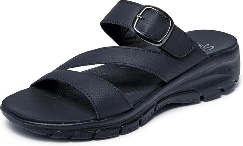 صندل نسائي من Skechers سهل الانزلاق in Saudi Arabia