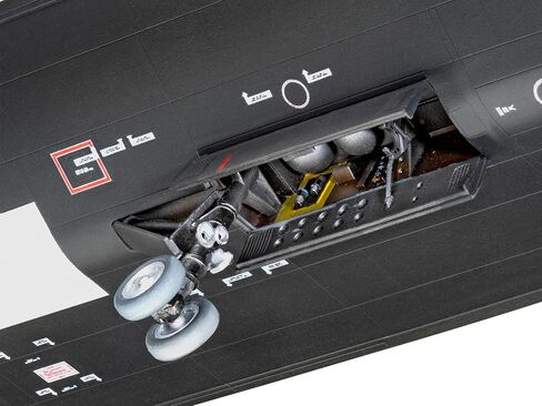 المستوى 5 طراز طقم لوكهيد SR-71A Blackbird Stealth Aircraft أسرع طائرة النطاق في العالم 1/48 بواسطة Revell 85-5720 in Saudi Arabia