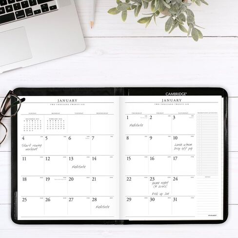 AT-A-Glance Executive® 2026 Padfolio الشهرية ، الأسود ، كبير ، 9 "× 11" in Kuwait