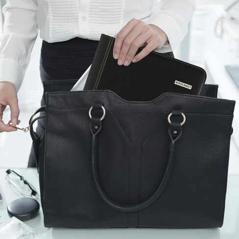 AT-A-Glance Executive® 2026 Padfolio الشهرية ، الأسود ، كبير ، 9 "× 11" in Kuwait