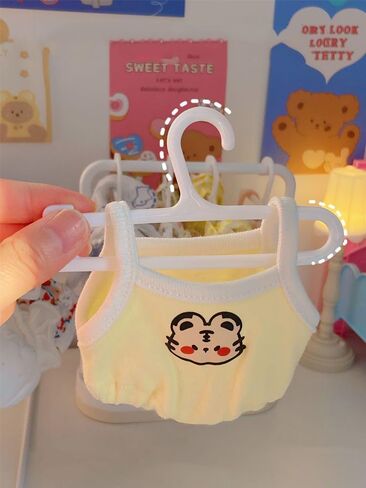 DCZOSILY 1 مجموعة رف ثياب دمية مع 5 مساءً شماعات صغيرة تخزين ملابس الدمية للاشموبو ملحقات أثاث خزانة لابوبو لتوصيلات دش الطفل (أبيض) in Kuwait