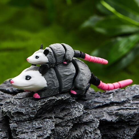Soulchen 3D مطبوعة Opossum 3D الحيوانات المطبوعة المطبوعة القمامة أو opossum و trashcan التعبير تململ ديكورات مكتب القمامة حامل قلم رصاص هدايا الجدة ملحقات المكاتب للزملاء في العمل الرجال in Kuwait