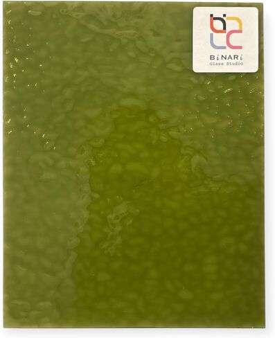 ورقة زجاجية ملطخة Wissmach وزجاج الفسيفساء: Medium Olive Green English Huffer (8 "x6" -1 sheet) | برعاية Binari Glass Studio in Kuwait