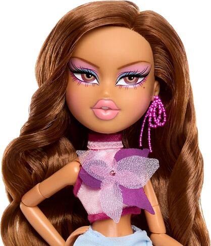 Bratz Fashion Pixiez Yasmin Dollible Fantasy Doll مع أزياء وملحقات حقيقية in Kuwait