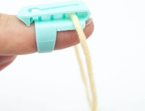 4Pcs Guides Sewing Accessories Wool Sweater Knitting Tool Yarn Guides Finger Splitter Thimble Ring,Practical Design and Durable, Sewing Thimbles (Blue and Green) in Saudi Arabia