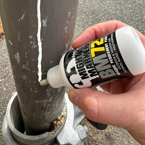 BM-72 Bottle Marker, 2oz (60ml) Alcohol-Based Paint, 1.2mm Steel Ball Tip, Valve Action, Waterproof & Weatherproof, Writes on Rough & Oily Surfaces, Made in USA - 3 Pack in Kuwait