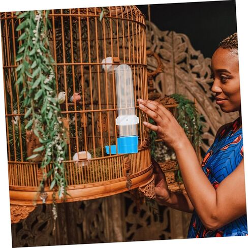 Happyyami 5pcs Bird Automatic Tharbrink Fountain Plastic Parrot Parrot Water Leader Beeder مع قاعدة زرقاء لإكسسوارات القفص سهلة التثبيت وموزعات المياه للحيوانات الأليفة للببغاء Cockatiel Conure in Saudi Arabia
