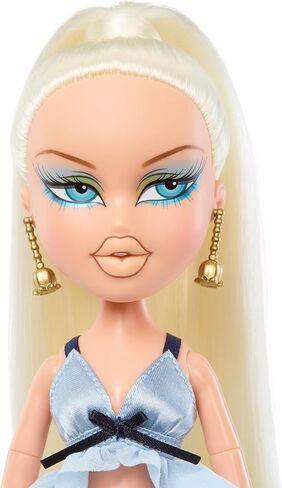 Bratz Fashion Pixiez Cloe Dollible Fantasy Doll مع أزياء وملحقات حقيقية in Kuwait