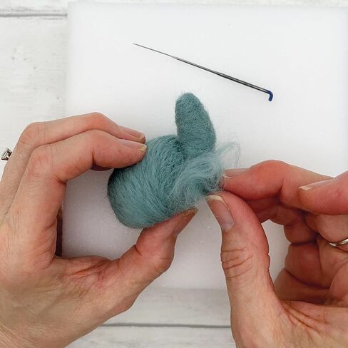 Bergin & Bath Needle Felting Kit, Whales. Make a Pair of Sweet Felted Whales with This Planet Friendly Craft kit for Adults and Teens. A Creative Gift for Someone Crafty. in Kuwait