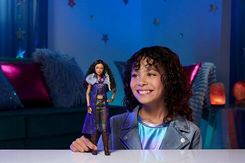 Mattel Disney Zombies 4: Dawn of the Vampires Willa Lykensen Fashion Doll مع ملابس قابلة للإزالة و 7 ملحقات مستوحاة من الفيلم in Saudi Arabia