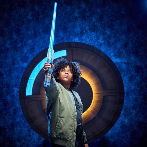 STAR WARS Lightsaber Forge Kyber Core Cal Kestis, Official Blue Electronic Lightsaber, Use Costumes, Toys for Boys & Girls Ages 4+ in Kuwait