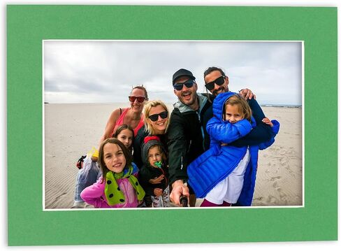8x10 Mat for 10x12 Frame - Precut Mat Board Acid-Free White 8x10 Photo Matte Made to Fit a 10x12 Picture Frame, Premium Matboard for Family Photos, Show Kits, Art, Picture Framing, Pack of 1 Mat in Saudi Arabia